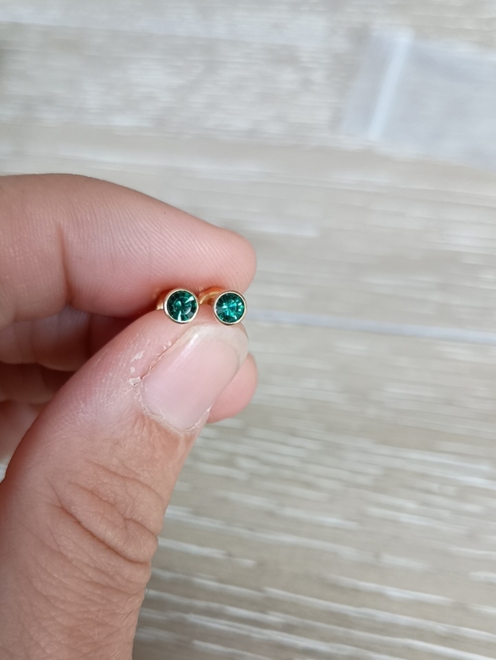 Gold-Setting Emerald Green Crystal Stud Earrings - Women Jewelry